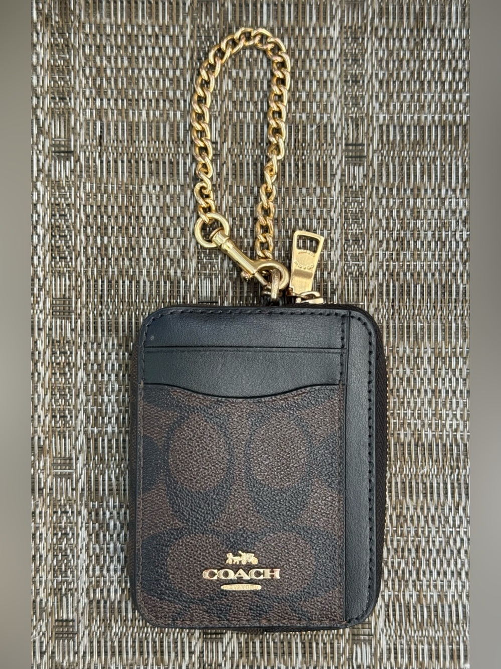 Coach Zip Card Case In Signature Canvas Brown/Black EUC!